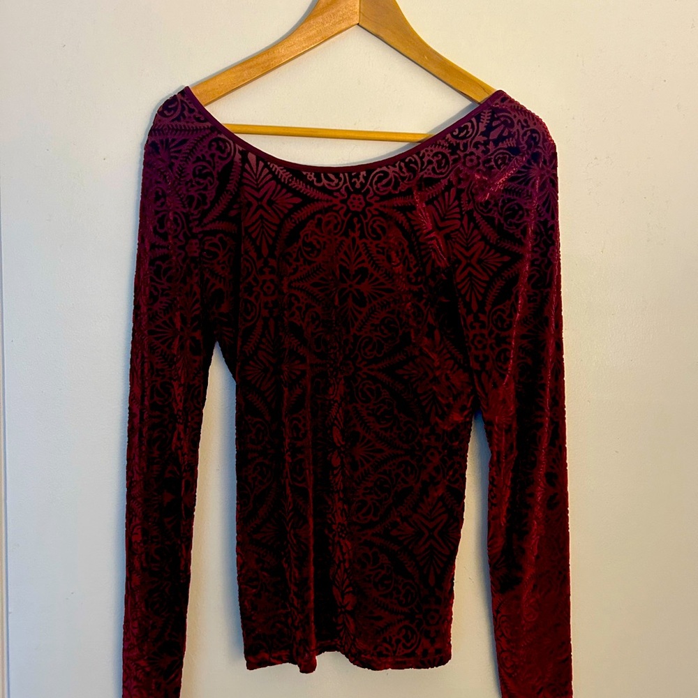 Red Velvet scoop neck top
